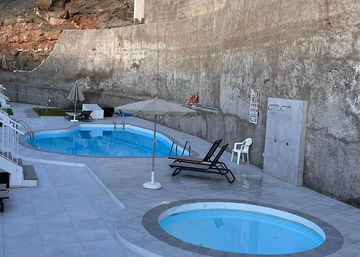 Cayey 2-bedroom *